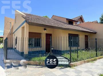 Casa · 107m² · 6 Ambientes · 2 Cocheras · Venta Casa 6 Amb Monte Grande - Apto Crédito