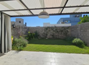 Casa · 140m² · 3 Dormitorios · Venta Duplex 3 Dorm - Lomas de Manantiales