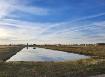Terreno · 504m² · Venta Lote en Funes Lakes