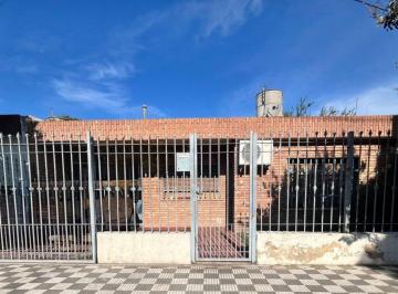 Casa · 138m² · 3 Ambientes · 1 Cochera · Vendo Casa 3 Dorm. Barrio Ituzaingo