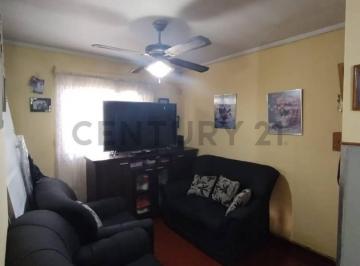 Casa · 31m² · 5 Ambientes · Casa Tipo Dúplex | B° 827 Viviendas