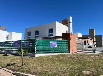 b4adc0e3-cb19-4408-9d26-a493652c722b.jpeg · Venta de Casa a Estrenar de 3 Dorm. en Prados de Manantiales