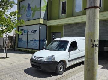 Local comercial · 359m² · 1 Cochera · Venta Base Lavadero Industrial