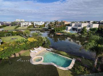 Casa · 400m² · 9 Ambientes · 6 Cocheras · Gran Casa en Venta Al Lago en El Golf - Nordelta