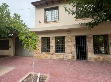 Casa de 6 ambientes, Villa Nueva · Venta de Casa en Villa Nueva, Guaymallén - Inmediaciones Mendoza Plaza Shopping