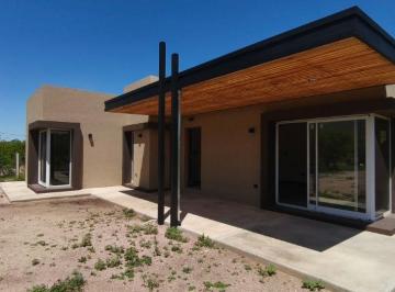 Casa de 3 ambientes, Cortaderas · Casa con 800 m² Terreno y 2 Dorm. en Venta en Cortaderas