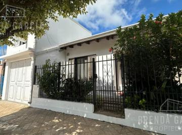 Casa · 95m² · 5 Ambientes · 1 Cochera · Casa en Villa San Jose