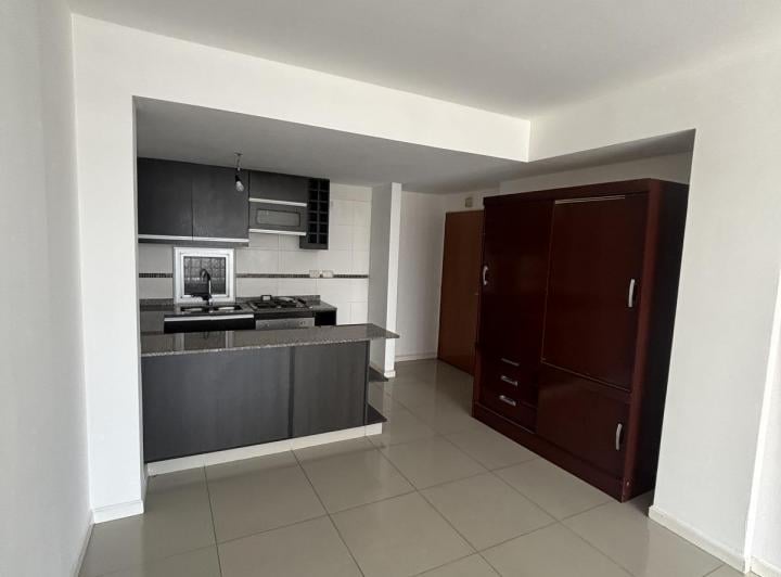 Monoambiente de 30 m&sup2; Impecable Al Contrafrrente en Pleno Parque Chacabuco! Alquiler