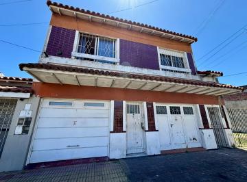 Casa · 105m² · 4 Ambientes · 1 Cochera · Casa en Remedios de Escalada