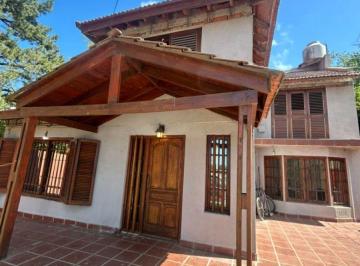 Casa de 4 ambientes, Mar del Plata · Casa Moderna en Lote Propio (10x30) – Gran Parque y Luminosidad