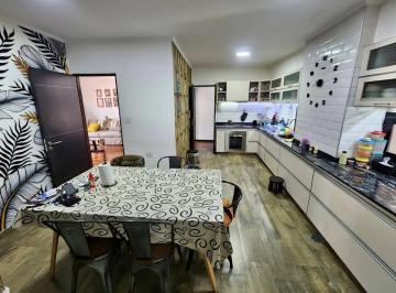 Departamento · 95m² · 4 Ambientes · Venta Departamento Cordoba 152