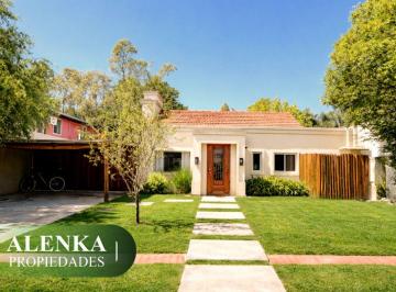 Casa de 4 ambientes, Pilar · Venta | Impecable Propiedad de Estilo Moderno | Los Lagartos C. C