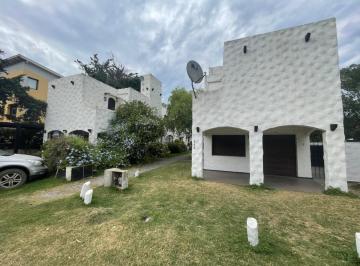 Casa · 85m² · 3 Ambientes · 1 Cochera · Dúplex 3 Dorm. en Venta - Pinamar