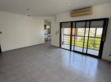 Departamento de 3 ambientes, La Plata · Departamento en Alquiler en Calle 58 y Esquina 14 / 2 Dorm.