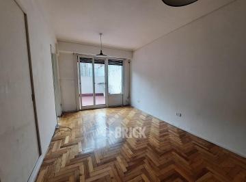 Departamento · 26m² · 1 Ambiente · Av Santa Fe y Av Pueyrredon - Contrafrente 46 m² Impecable Terraza a Nivel Vista Abierta