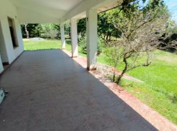 Casa de 5 ambientes, Villa Parque Siquiman · Vendo Casa de Campo Villa Pque Siquiman. 1299 m²