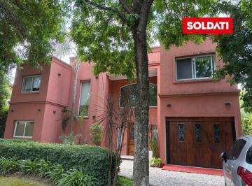 Casa · 286m² · 6 Ambientes · 2 Cocheras · Casa en Venta Sausalito - 6 Ambientes Jardin y Pileta