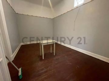 Departamento · 69m² · 4 Ambientes · Venta de PH 3 Ambientes en Balvanera
