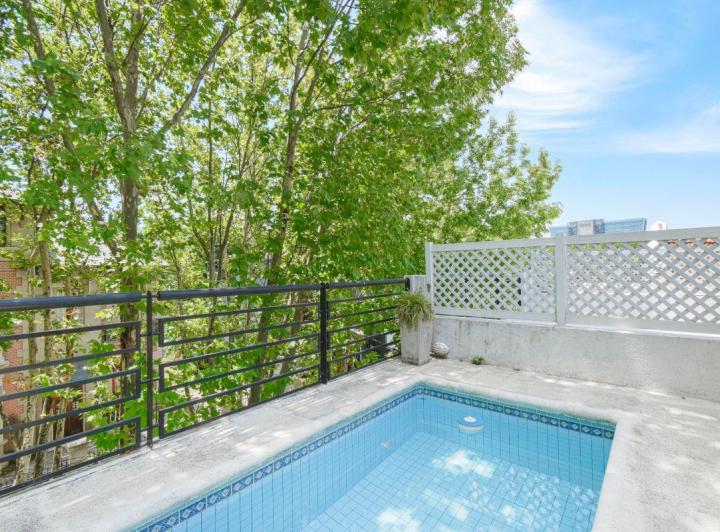 Casa · 150m² · 5 Ambientes · 2 Cocheras