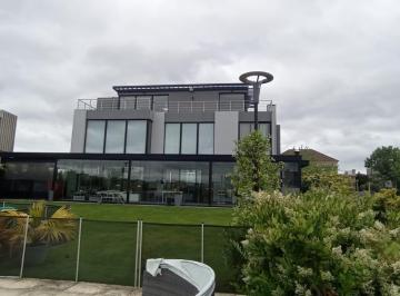 Casa · 400m² · 5 Dormitorios · 2 Cocheras · Casa en Muelles, Puertos del Lago Escobar