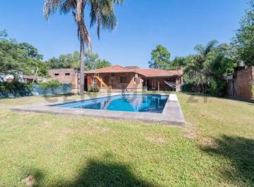 Casa · 255m² · 8 Ambientes · 2 Cocheras · Venta Casa Quinta - 3 Dorm. - Quincho y Piileta - Villa California, San Jose del Rincón