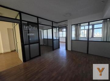 Oficina comercial · 100m² · 5 Ambientes · Oficina en Venta - 4 Despachos - Microcentro