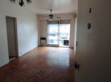 Departamento · 53m² · 3 Ambientes · Departamento 3 Ambientes C/blacón Al Frente - en Venta