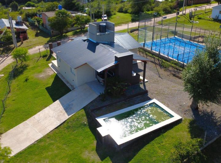 Casa · 126m² · 4 Ambientes · 1 Cochera
