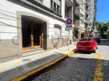 Departamento · 64m² · 3 Ambientes · Venta Departamento 3 Ambientes en Caballito - Escuchan Ofertas
