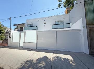 Casa · 152m² · 3 Dormitorios · 1 Cochera · Casa en Venta