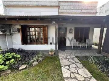 Casa · 133m² · 4 Ambientes · 2 Cocheras · Venta Casa El Palomar 3 Ambientes a Reciclar