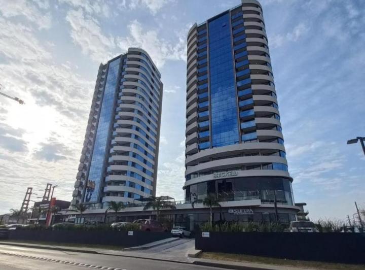 Desarrollo vertical · Brickell Tigre