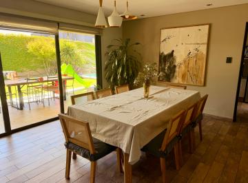 Casa de 6 ambientes, Luján de Cuyo · Casa en Venta en Luján de Cuyo