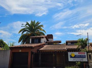 Casa de 4 ambientes, Lomas de Zamora · Nuevo Valor! Excelente Chalet 4 Ambientes - Banfield Este