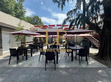 Local comercial · 50m² · 1 Ambiente · 5 Cocheras · Alquiler Local