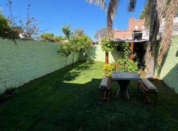 Casa de 5 ambientes, Rosario · Hermosa Propiedad en Inmejorable Ubicación Cerca del Rio!