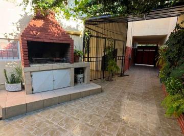 Departamento de 6 ambientes, Córdoba · Gran Depto a m de Unc, Parque, Nva Cba! Ideal Para Estudiantes!