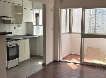 Departamento · 55m² · 3 Ambientes · Alquiler de Departamento 2 Dorm. con Balcón Barrio Martin