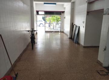 Local comercial · 55m² · Venta Local con Renta Activa - Fragata Sarmiento 600 - Caballito