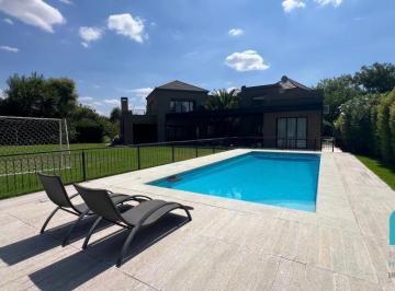 Casa · 380m² · 5 Ambientes · 2 Cocheras · Ayres de Pilar Impecable 4 Dorm.