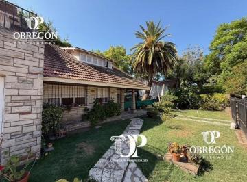 Casa · 250m² · 7 Ambientes · 2 Cocheras · Venta Oportunidad Casa Quinta Chalet 7ambientes Quincho Pileta Parque 860 m - Burzaco