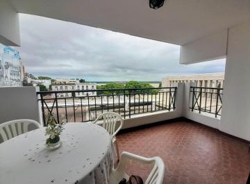Departamento · 172m² · 5 Ambientes · 2 Cocheras · Piso Exclusivo de 206 m² con Vista Al Monumento y Al Río – 4 Dorm. y Cochera Doble
