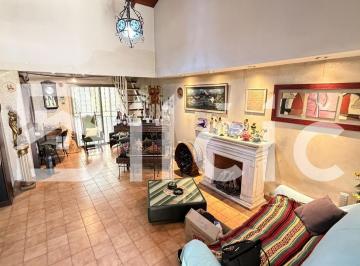 PH · 89m² · 4 Ambientes · 1 Cochera · PH en Venta en Lanús Oeste