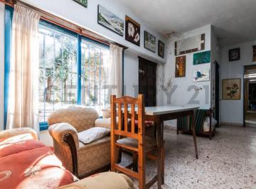 PH · 120m² · 5 Ambientes · 1 Cochera · Venta PH con Piscina y Cochera en Quilmes