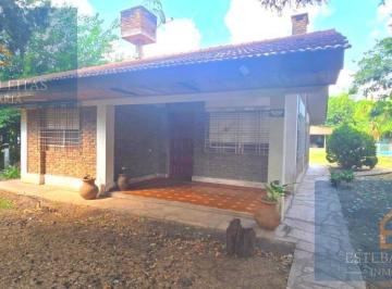 Quinta vacacional · 80m² · 4 Ambientes · 1 Cochera · Venta Casa Quinta, 4 Amb, Estilo Chalet con Pileta, en 20 de Junio