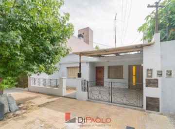 Casa · 170m² · 4 Ambientes · 1 Cochera · Casa a La Venta en Aldo Bonzi con Galpon y Parque