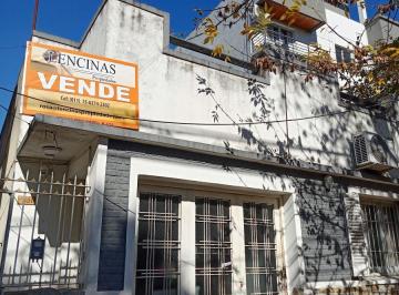 Casa · 150m² · 5 Ambientes · 1 Cochera · Casa Venta con 300 m² Totales, Centro de Banfield