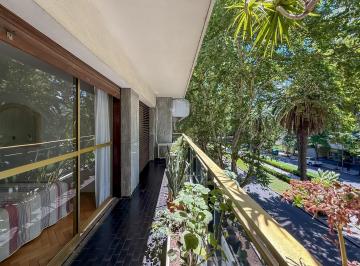 Departamento · 144m² · 7 Ambientes · 2 Cocheras · Venta - Piso Exclusivo de 3 Dorm. Balcón Al Frente Sobre Bv. Oroño, Cochera Doble. Apto Crédi