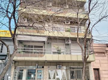 Local comercial · 27m² · 1 Ambiente · Local Comercial Vidriado Al Frente