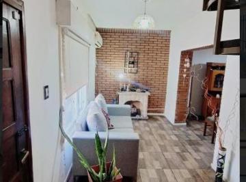 Casa · 200m² · 6 Ambientes · Casa en Rosario